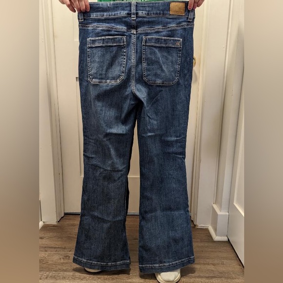 American Eagle flare jeans - Picture 8 of 10